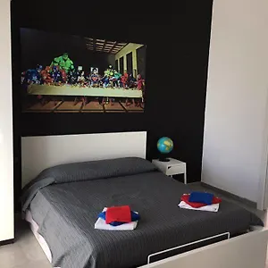 Interno 10 Syrakus