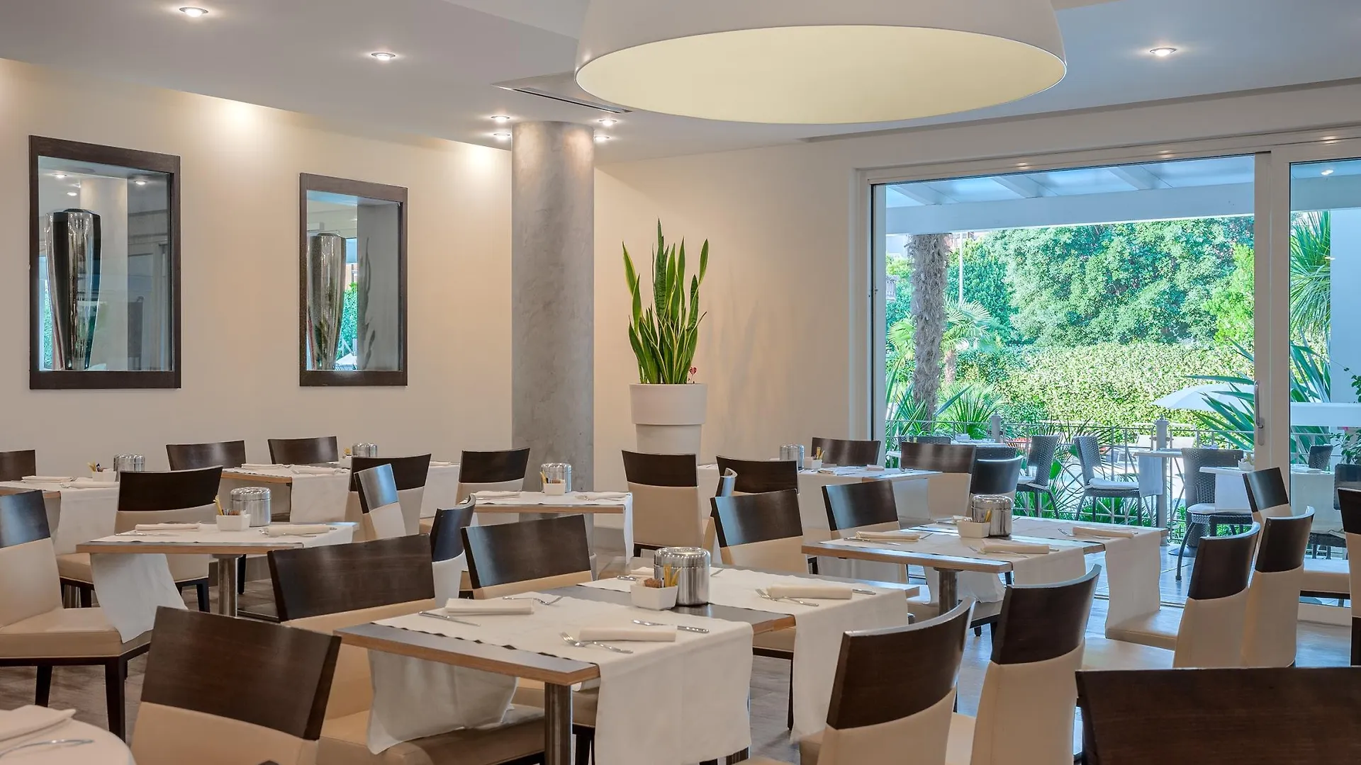 Hotel Nazionale Desenzano del Garda