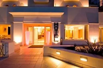 Hotel Nazionale Desenzano del Garda 3*,