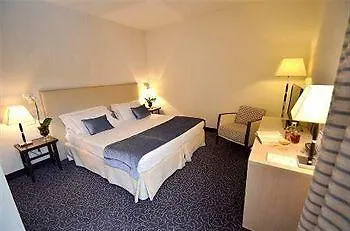 Hotel Nazionale Desenzano del Garda 3*,
