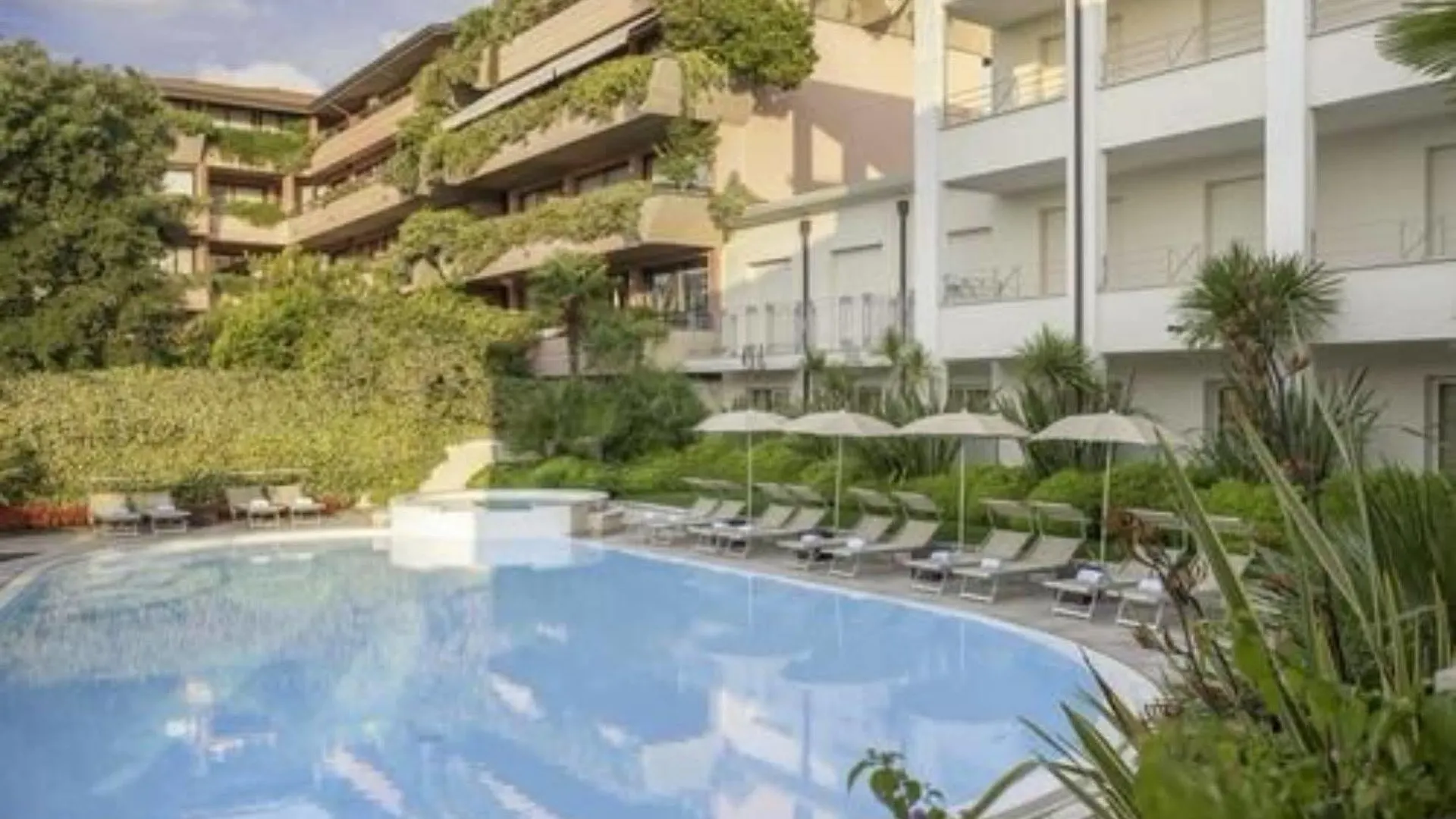 Hotel Nazionale Desenzano del Garda 3*,  Italie