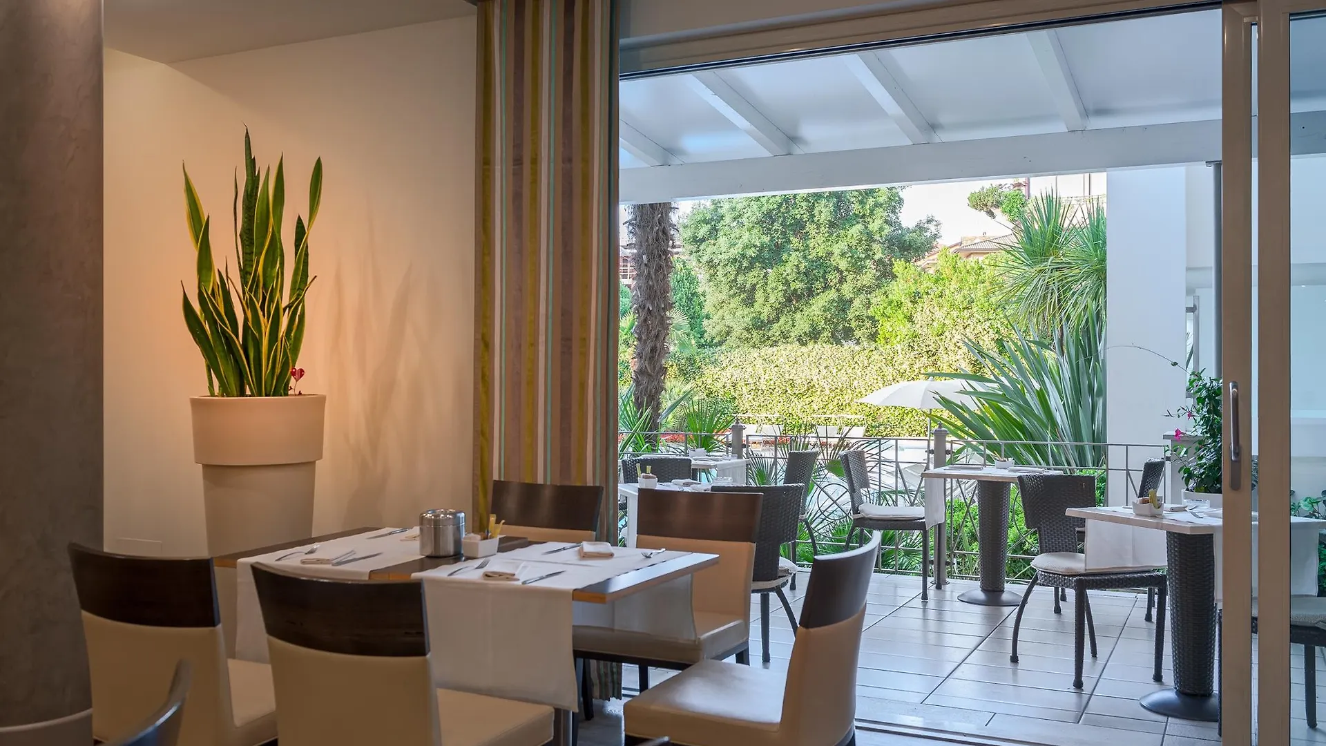 Hotel Nazionale Desenzano del Garda